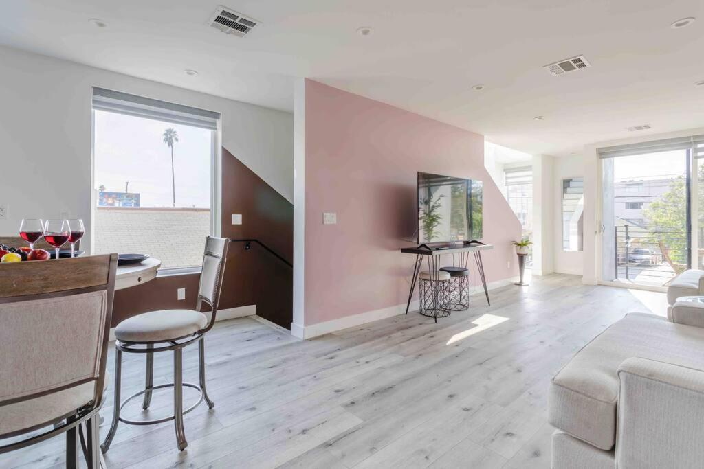 Villa Stunning Hollywood Townhouse With Sunny Views Los Angeles Exterior foto